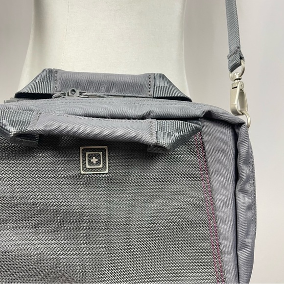 5.11 Tactical Crossbody Range Purse High Performing Bag Adjustable Strap Hunting - Picture 3 of 8